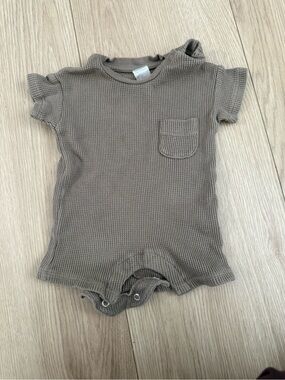 H&M Waffle Romper in Taupe